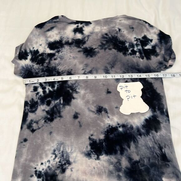 Time & Tru size small short sleeve black and grey tie dye knot front tunic EUC - Picture 9 of 10